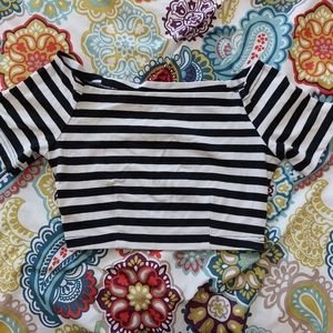 Black/white striped knit crop top